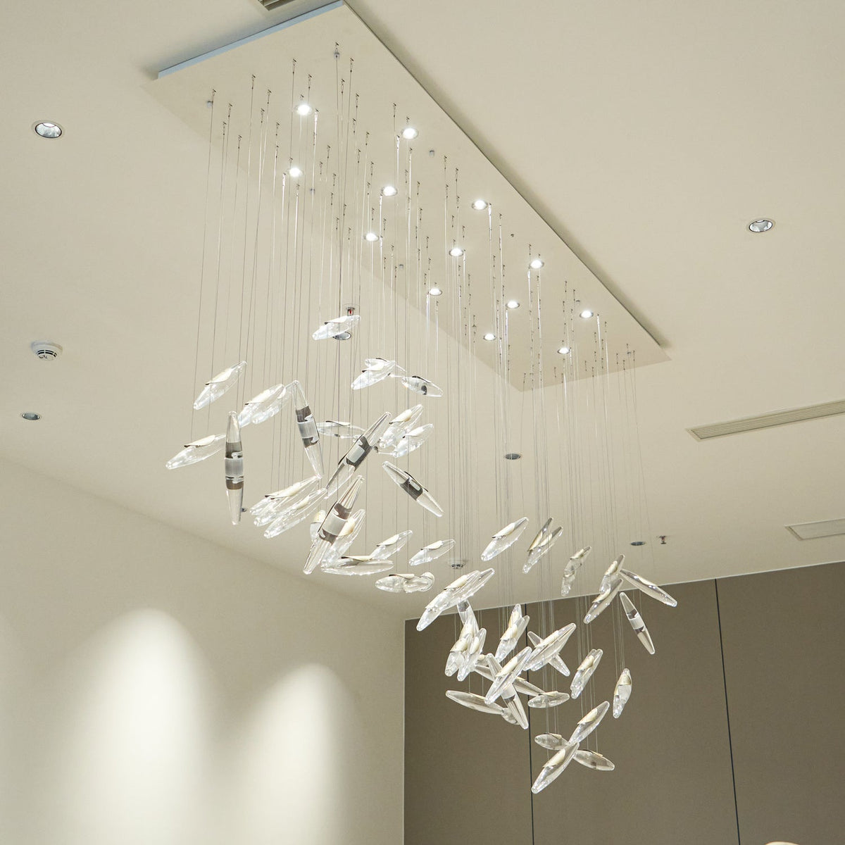 Hylor luxuriöser Kronleuchter aus Glas mit Moonlight Whispers