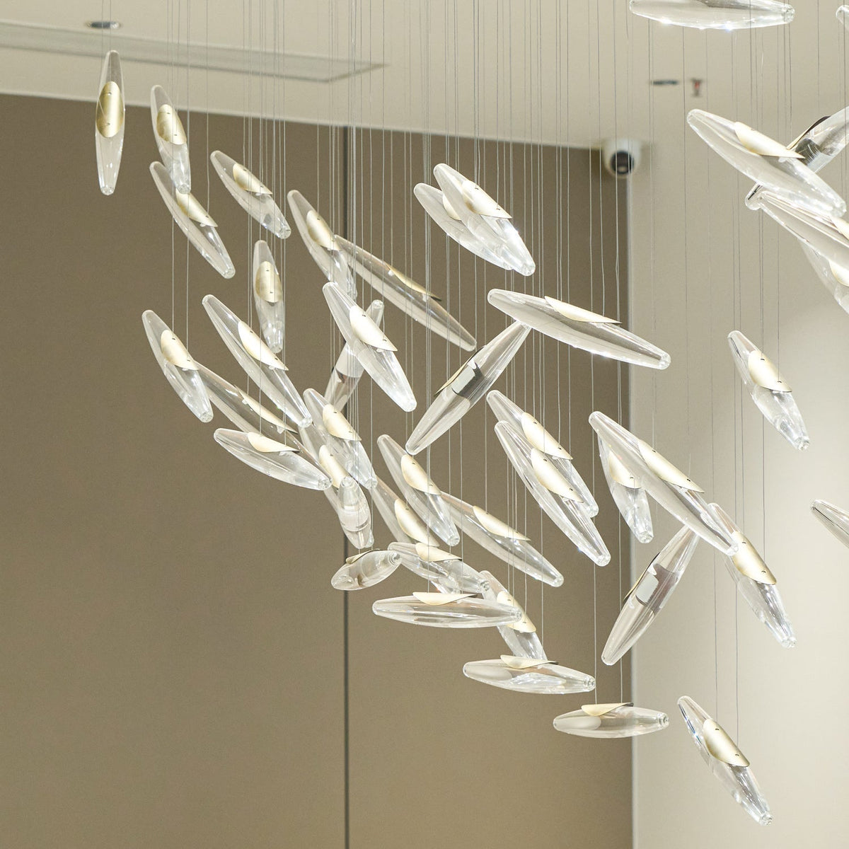 Hylor luxuriöser Kronleuchter aus Glas mit Moonlight Whispers