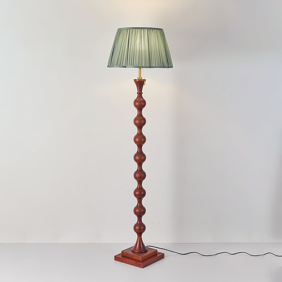 Celon Stehleuchte aus Holz und Stoff im Vintage-Stil
