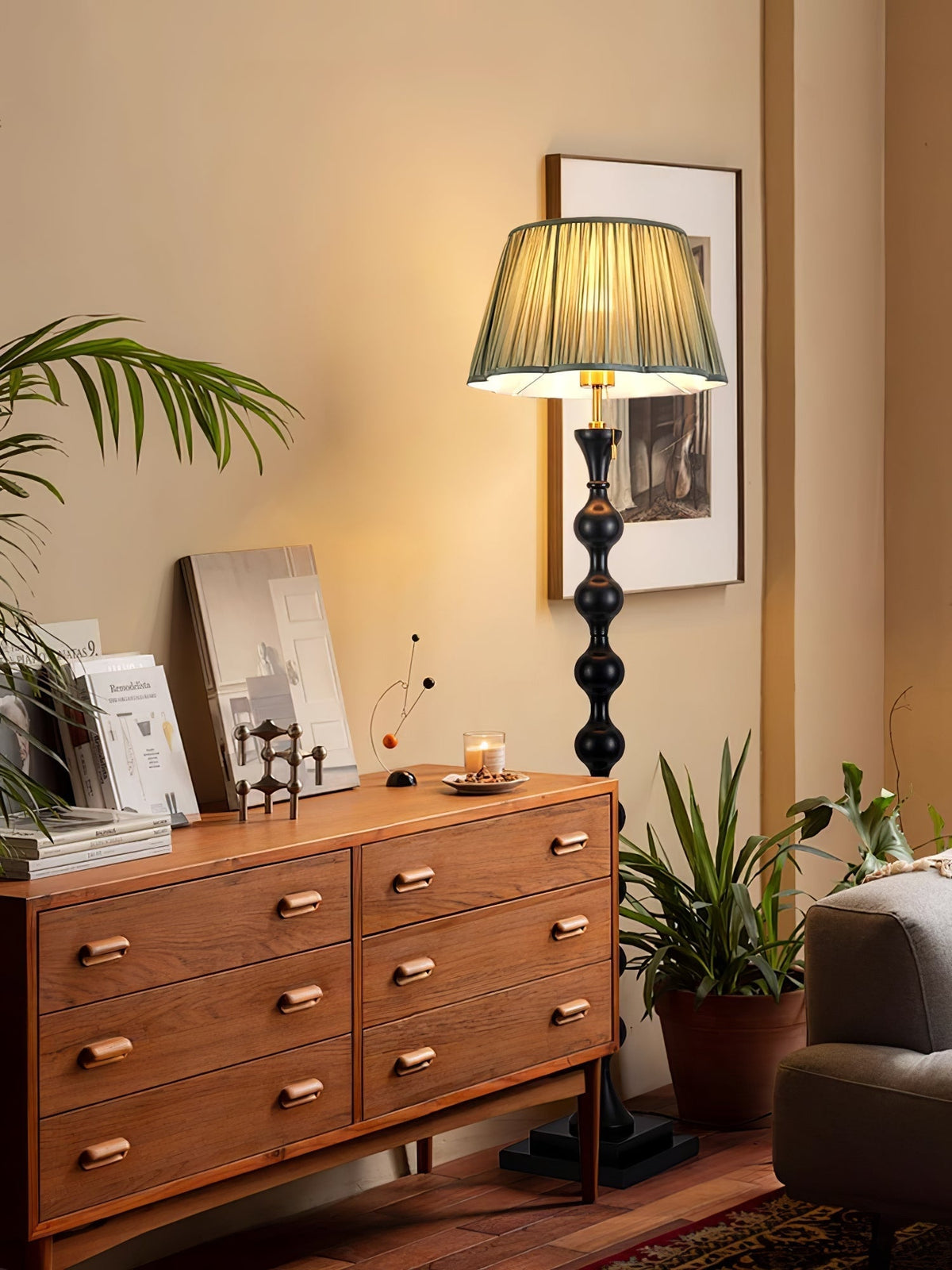 Celon Stehleuchte aus Holz und Stoff im Vintage-Stil