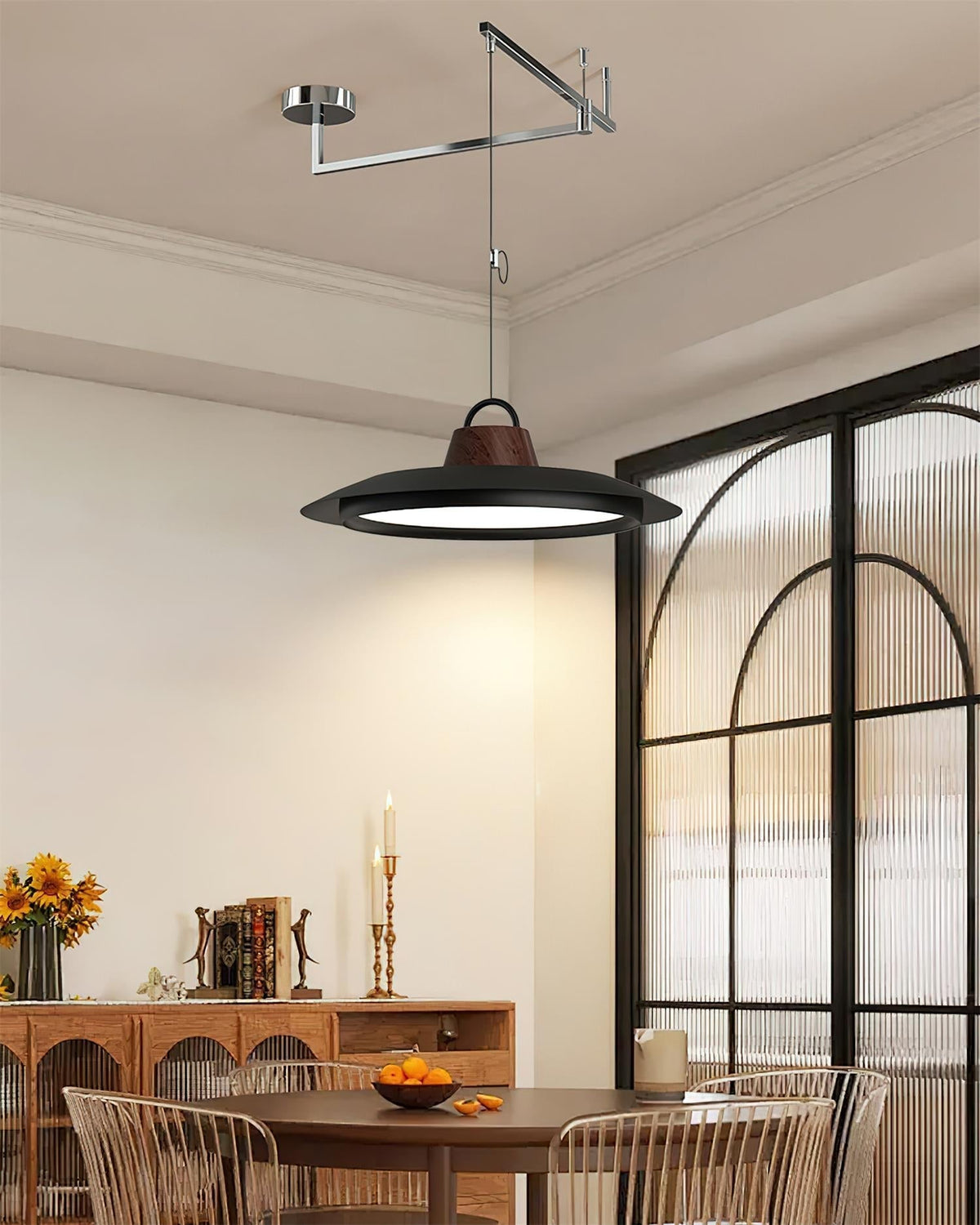 Elaisenne Pendelleuchte mit Schwenkarmlampe
