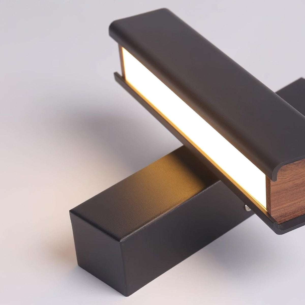 Verstellbare Aluminium-Wandleuchte für Schlafzimmer und Wohnzimmer | Cielum