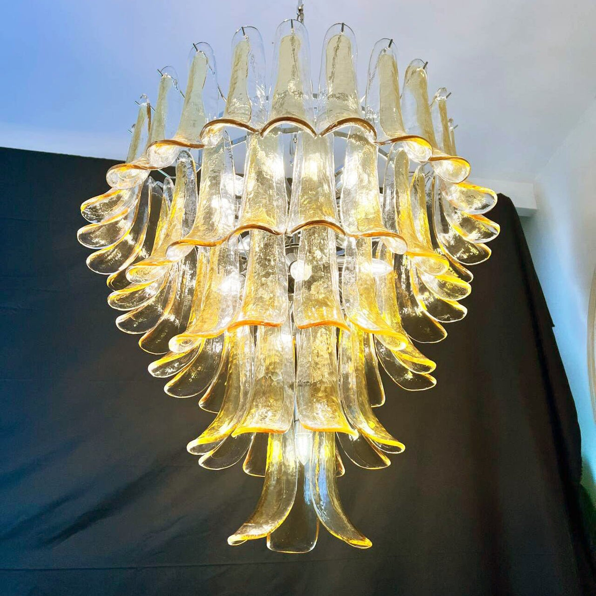 Celorian Kronleuchter bernsteinfarbene Blüten aus Murano-Glas geschichteter Lotus