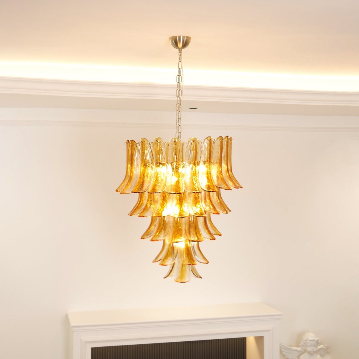 Liorisissa Kronleuchter Bernsteinfarben Lily Murano-Glas gestaffelter Mittelpunkt