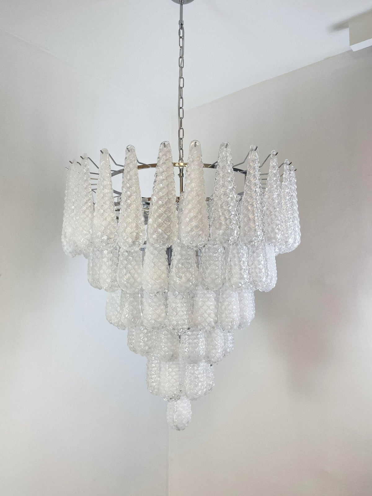 Velerian Kronleuchter Tannenzapfen Murano-Glas Texturiert Luxus