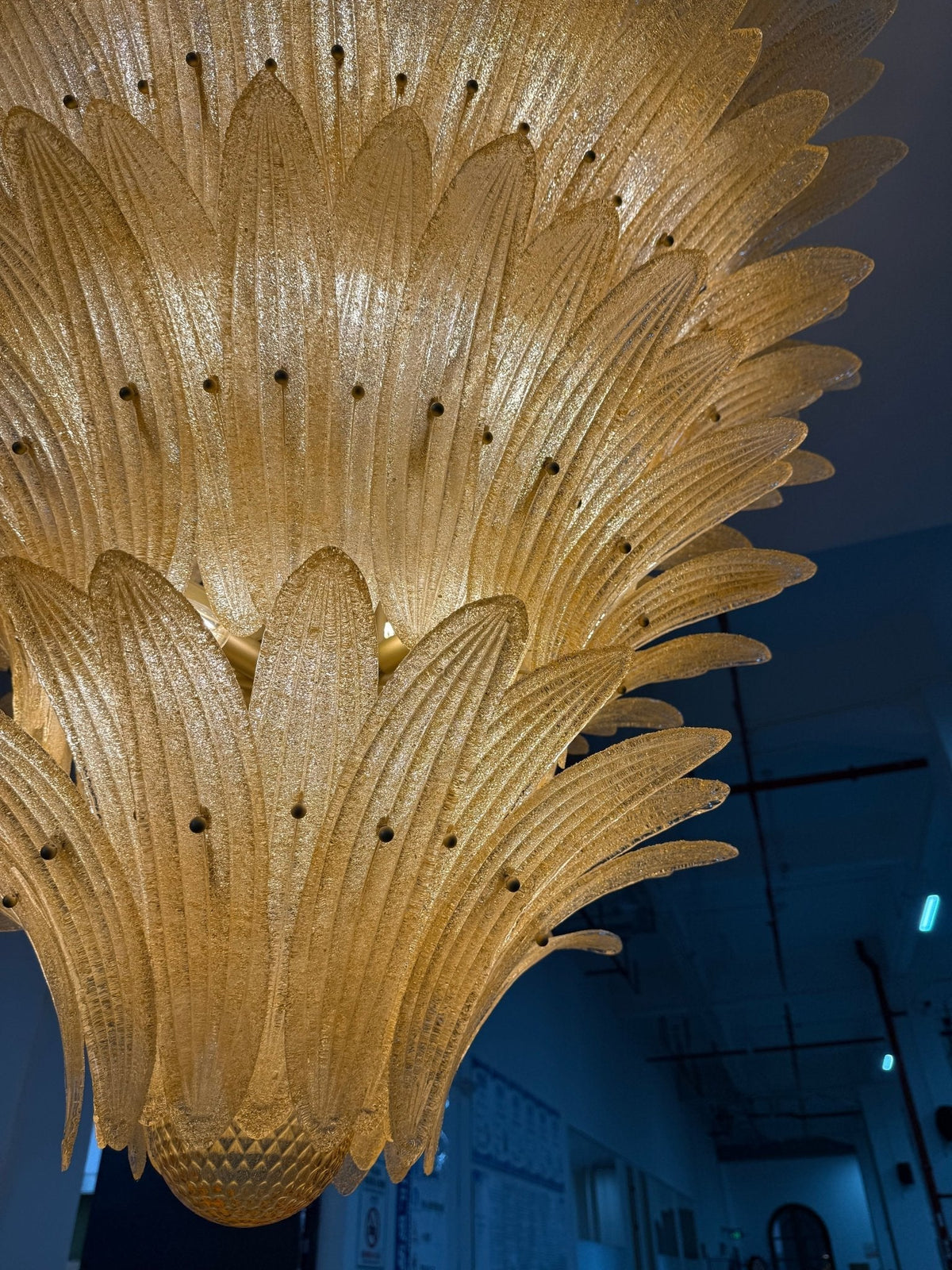 Ismavelle Kronleuchter aus Glas in Palmettenform