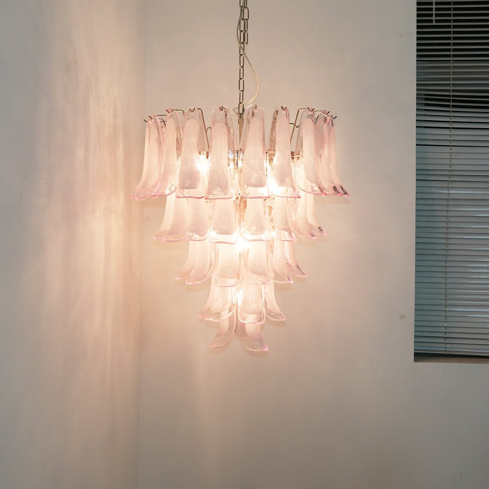Velorira Kronleuchter aus rosa Murano-Glasblütenblättern in Kaskadenform