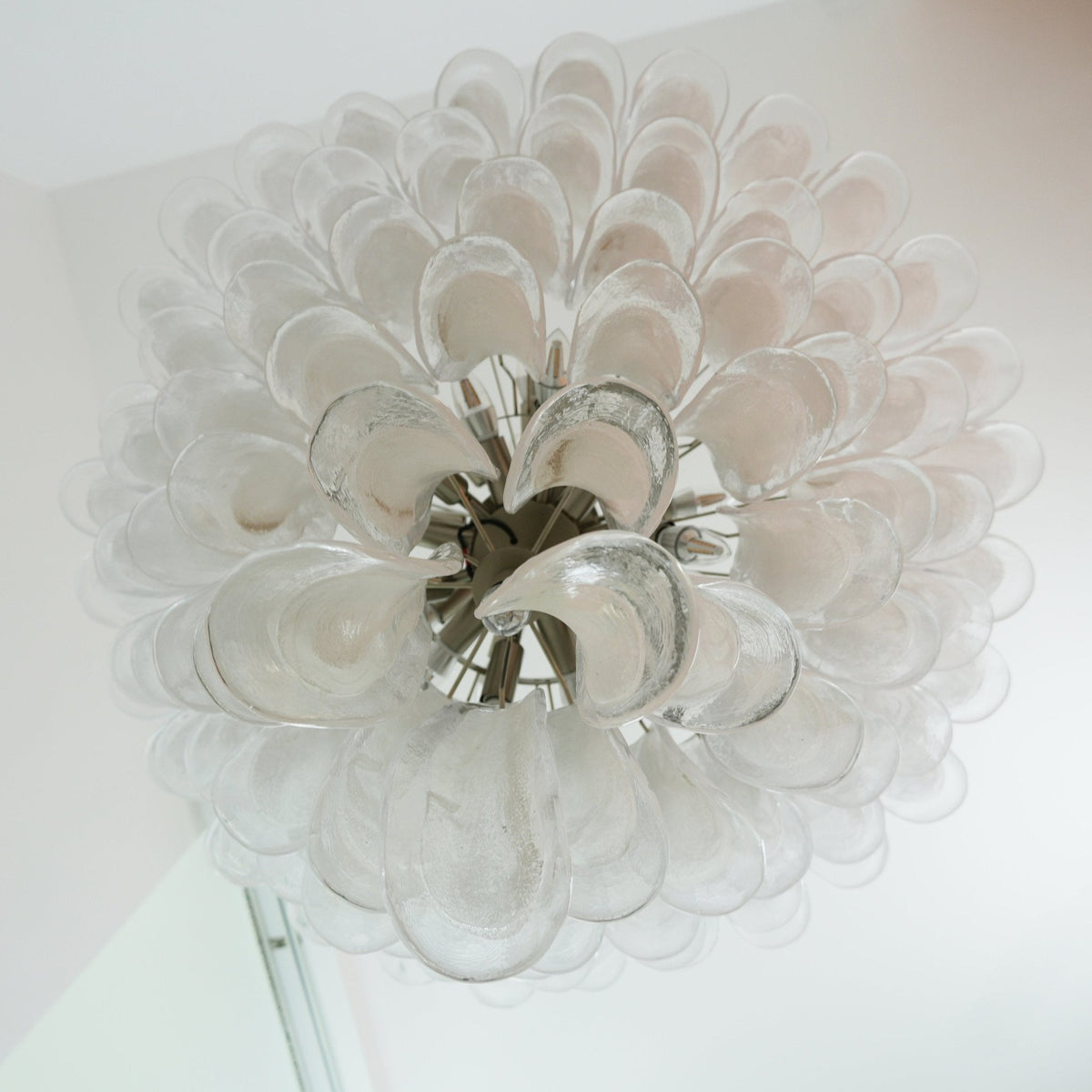 Celiian Kronleuchter Murano-Glas-Blütenblätter Vintage