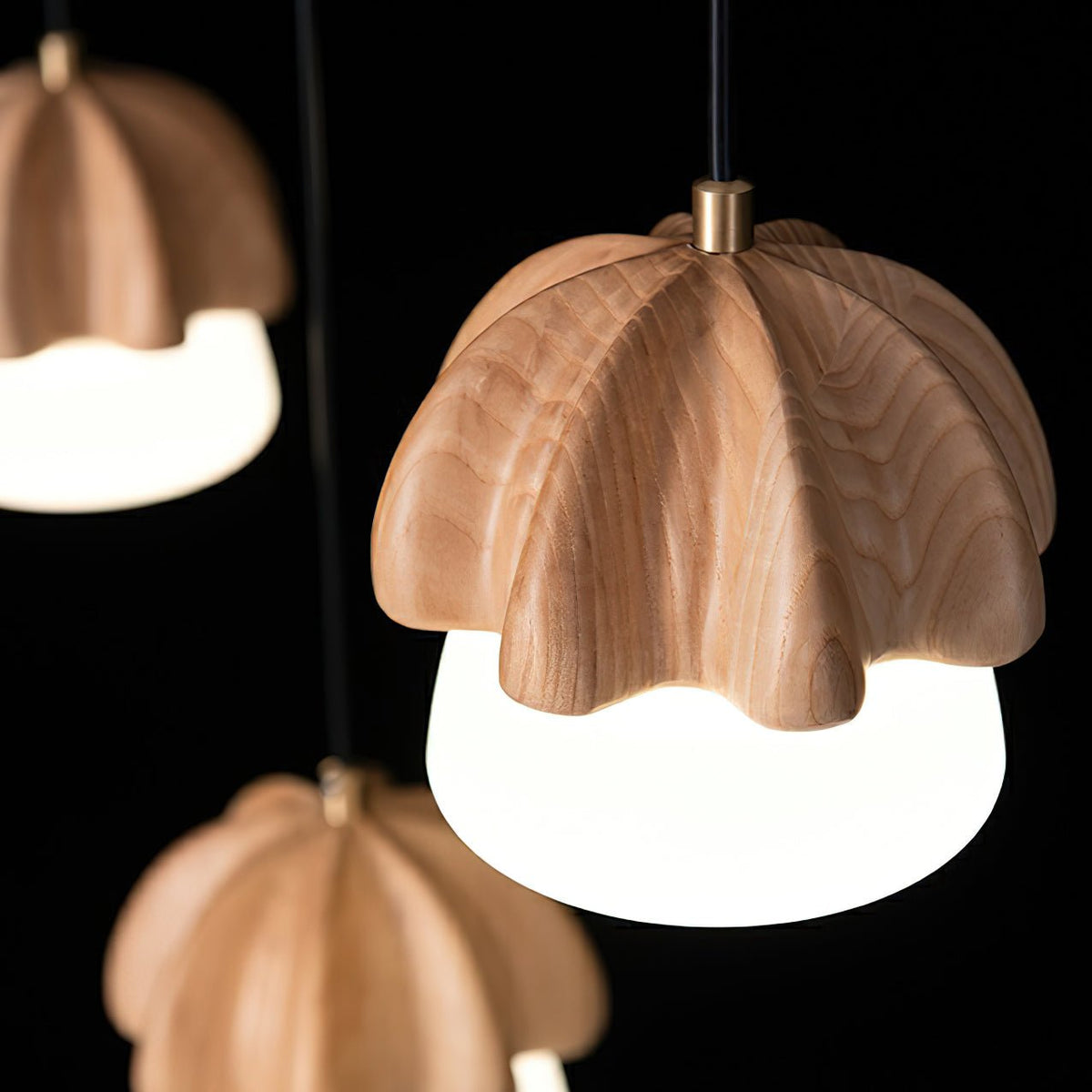 Rineine Pendelleuchte Pilz-Cluster Holz & Glas