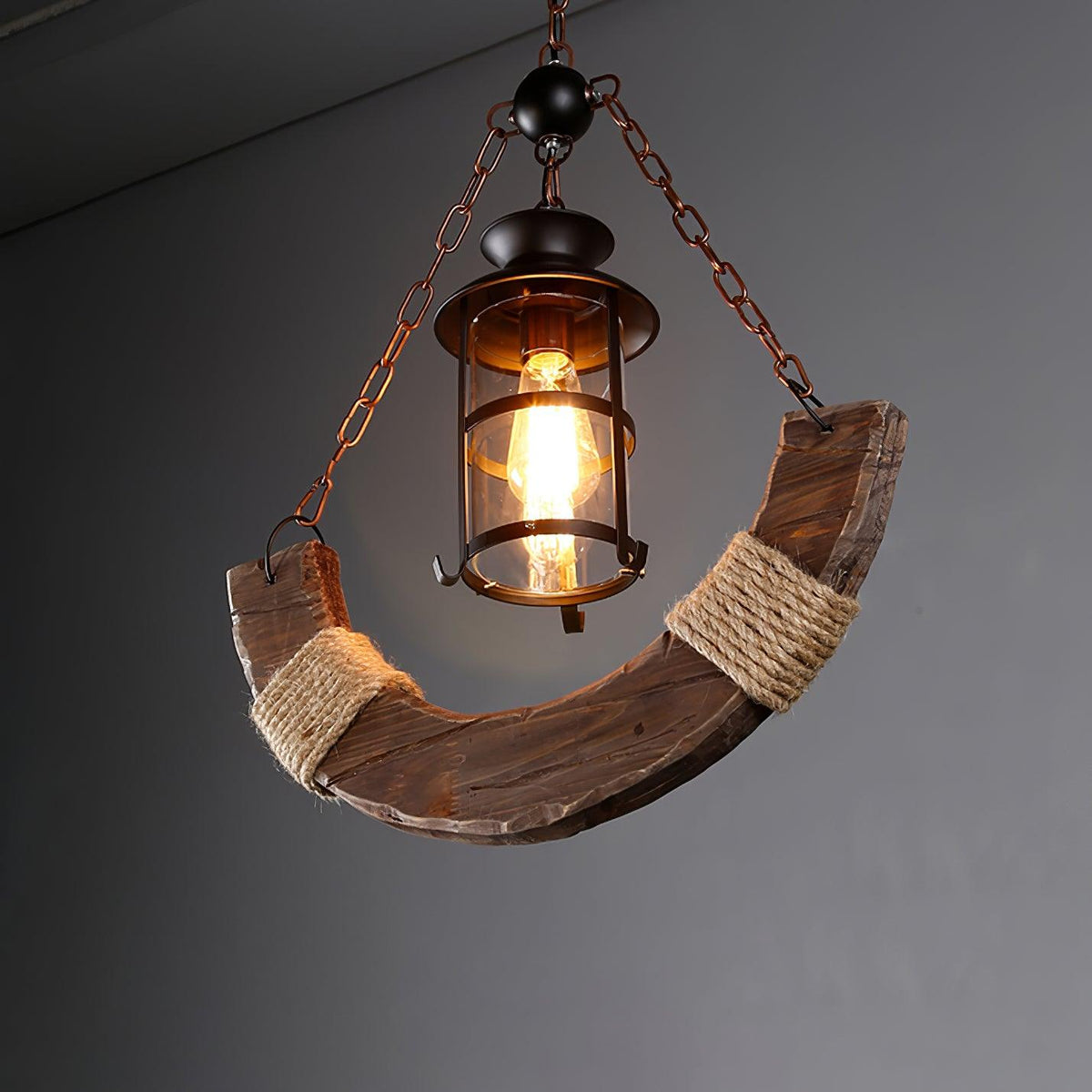 Aurzorir Kronleuchter aus Vintage-Holz