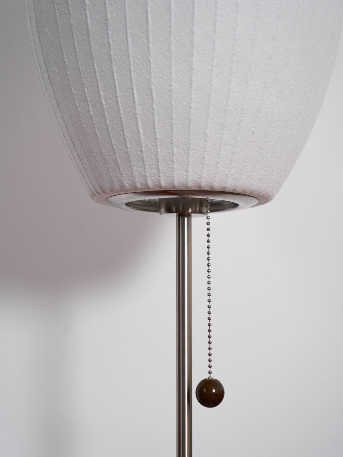 Solisive Stahl Kunst Tischleuchte