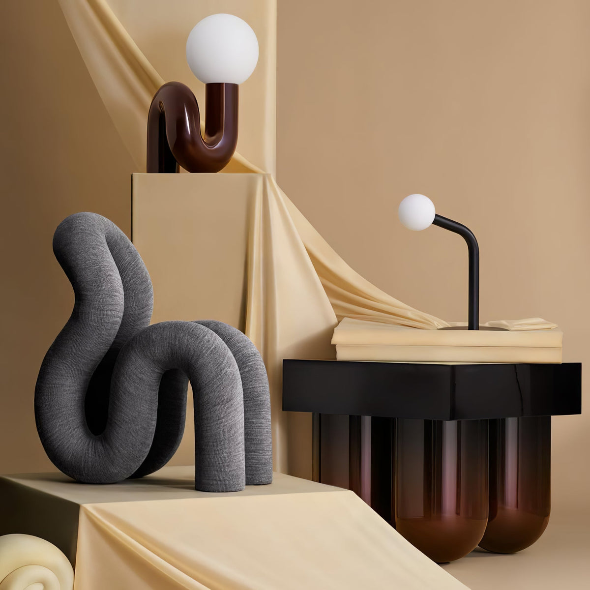 Soreeon Tischlampe Playful N-Form in Weiß