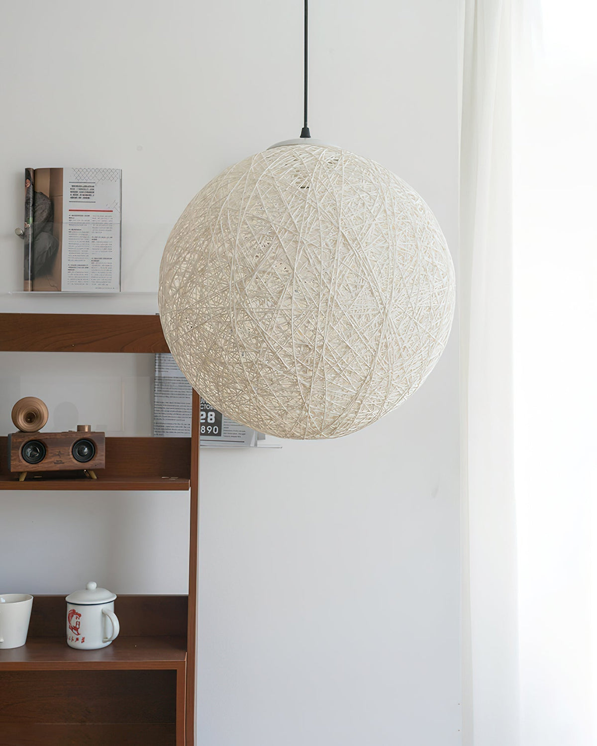 Cashae zeitgenössische minimalistische Pendelleuchte mit Kugelschirm