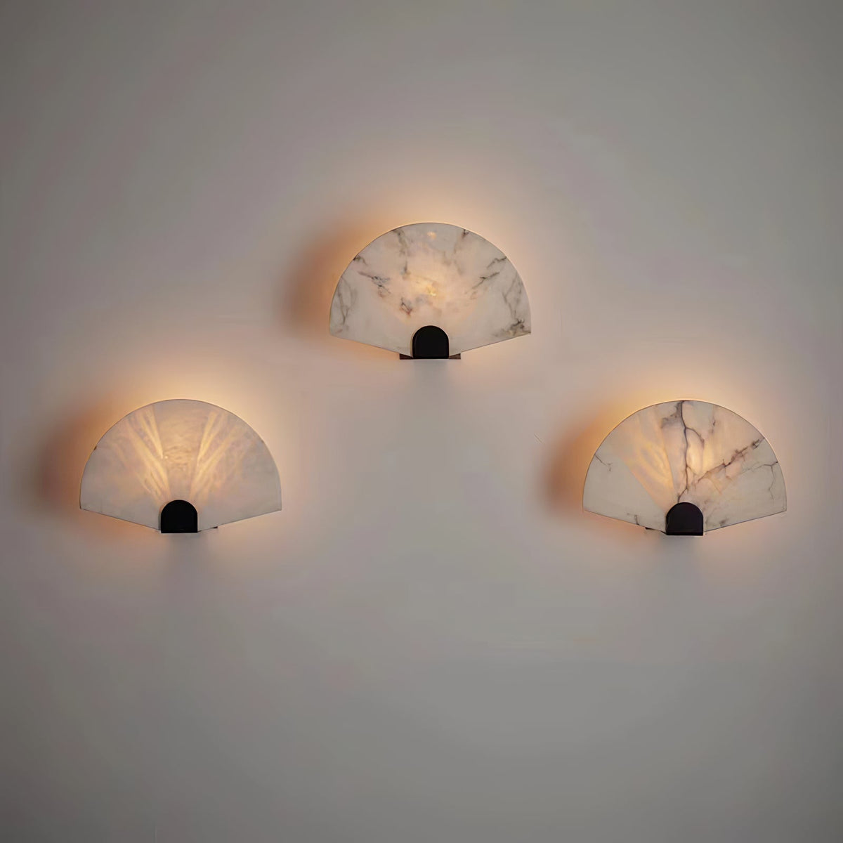 Nivelella Minimalistische Wandleuchte aus Alabaster