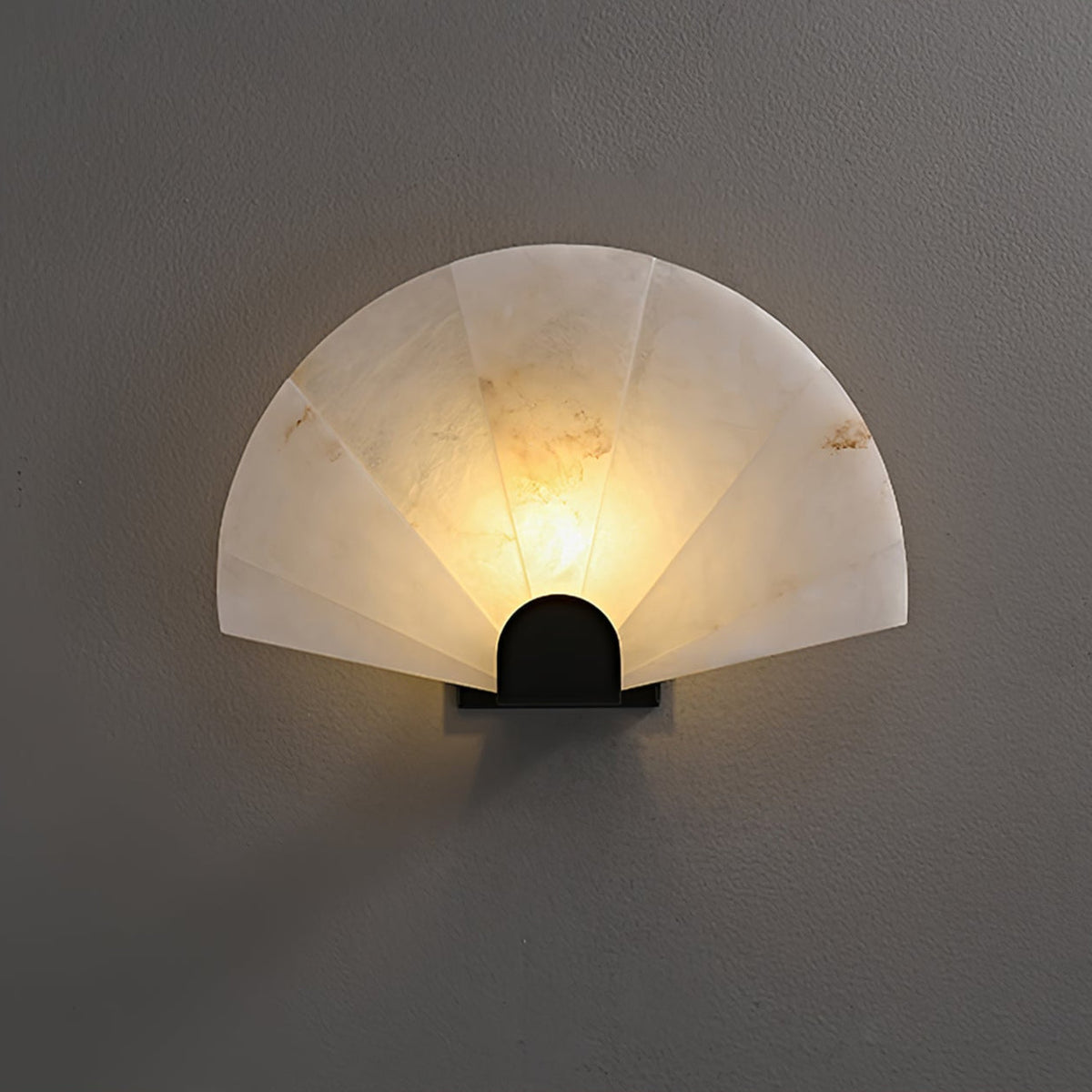 Nivelella Minimalistische Wandleuchte aus Alabaster