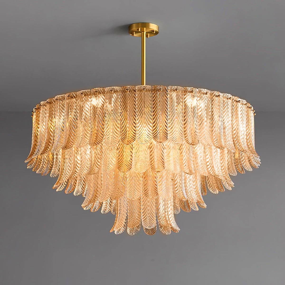 Liorelena Kronleuchter aus Glas in Blattform mit Gold-Finish und verjüngtem Design