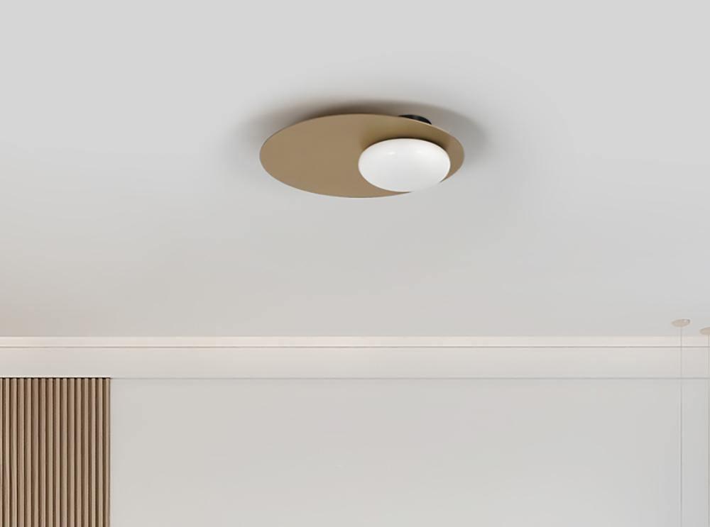 Ivsolion zeitgenössische minimalistische Wandleuchte aus Glas mit schräger Ausrichtung