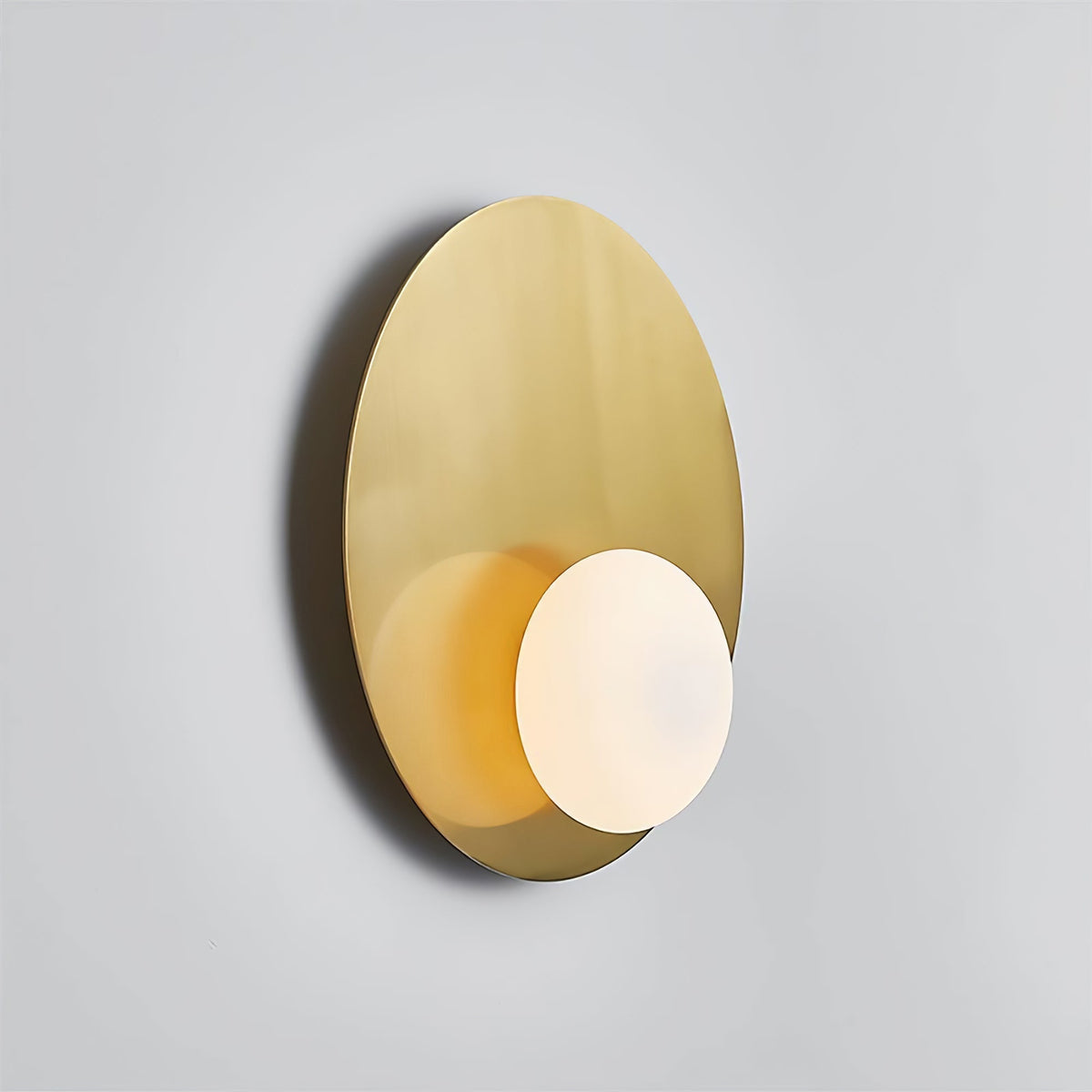 Ivsolion zeitgenössische minimalistische Wandleuchte aus Glas mit schräger Ausrichtung