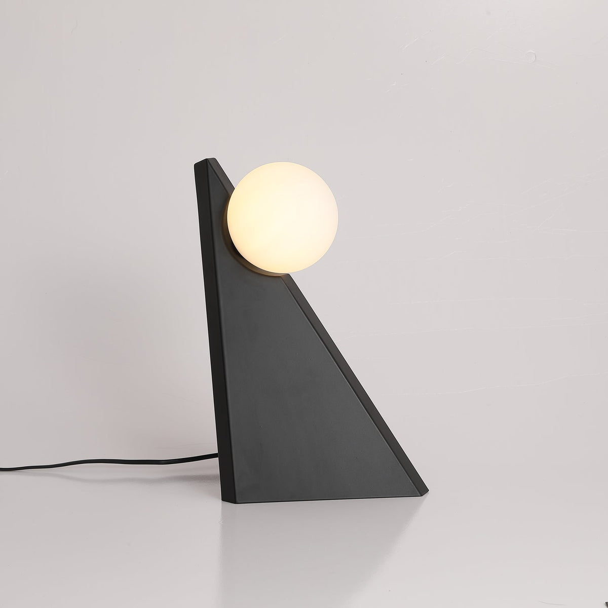 Nixie Geometrische Glas-Tischleuchte