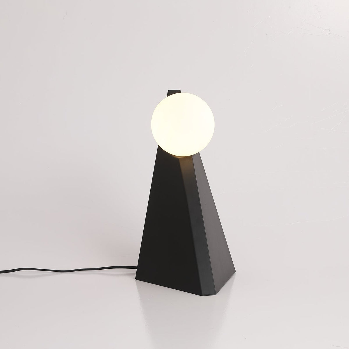 Nixie Geometrische Glas-Tischleuchte