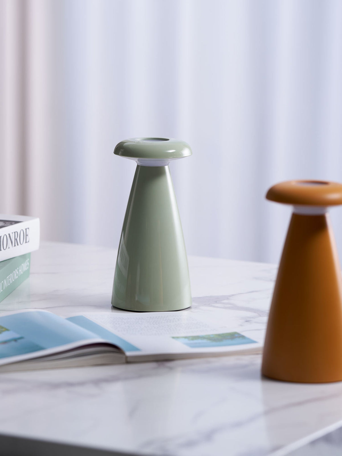 Mushroove Keramik-Tischleuchte im minimalistischen Stil in Grau