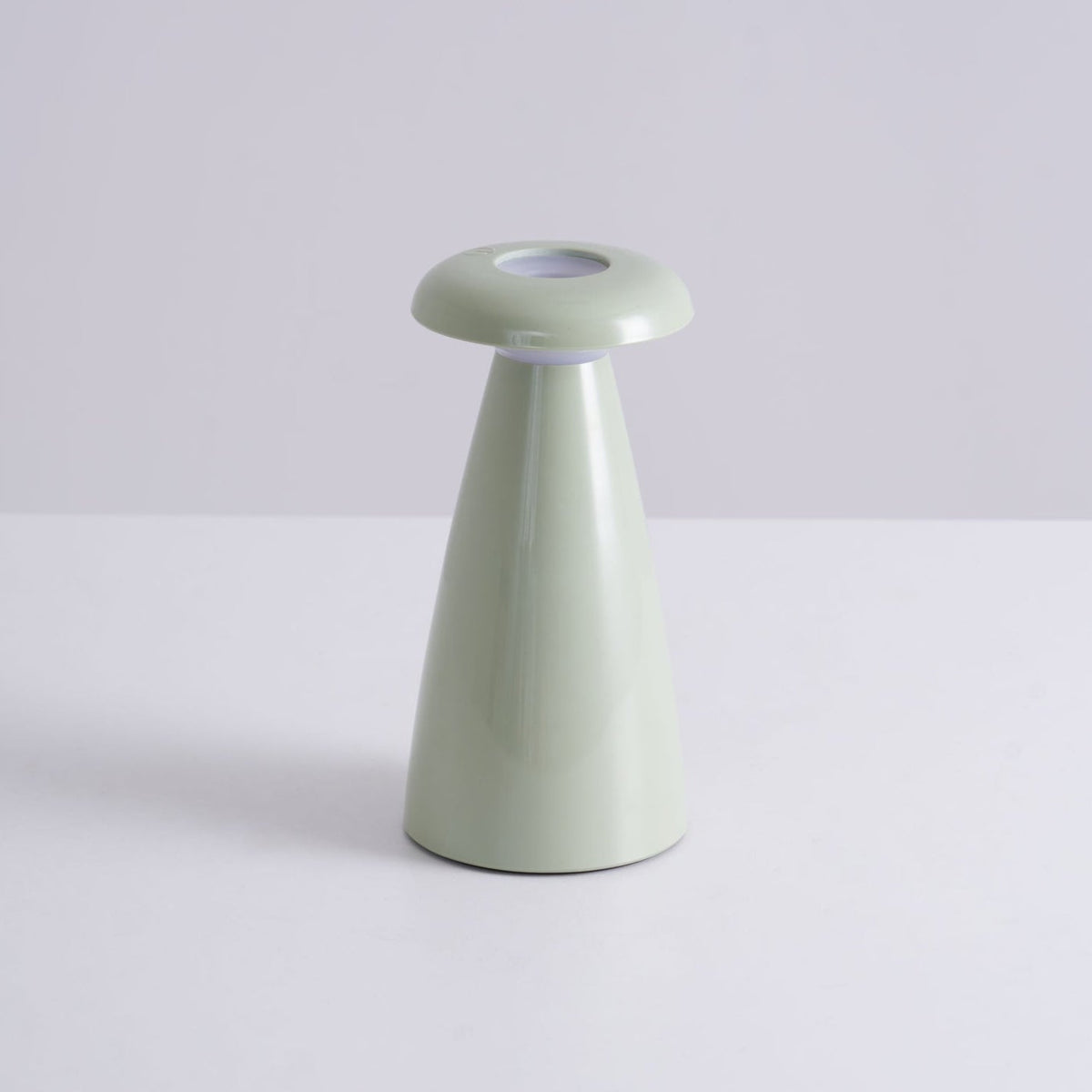 Mushroove Keramik-Tischleuchte im minimalistischen Stil in Grau