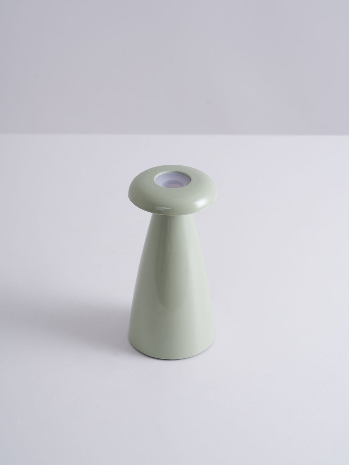 Mushroove Keramik-Tischleuchte im minimalistischen Stil in Grau