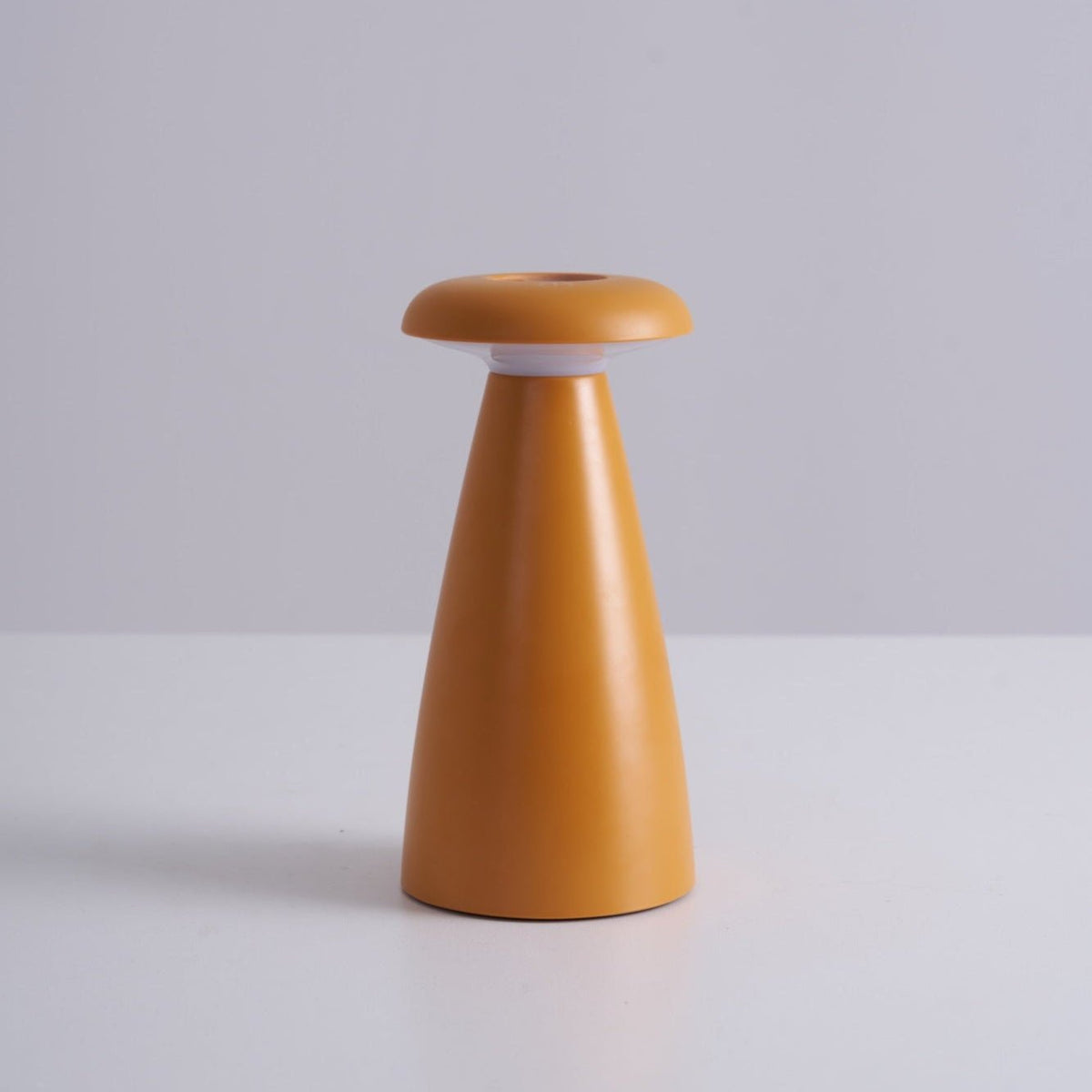 Mushroove Keramik-Tischleuchte im minimalistischen Stil in Grau