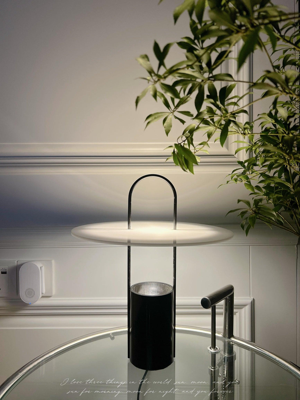 Hattie moderne Tischlampe