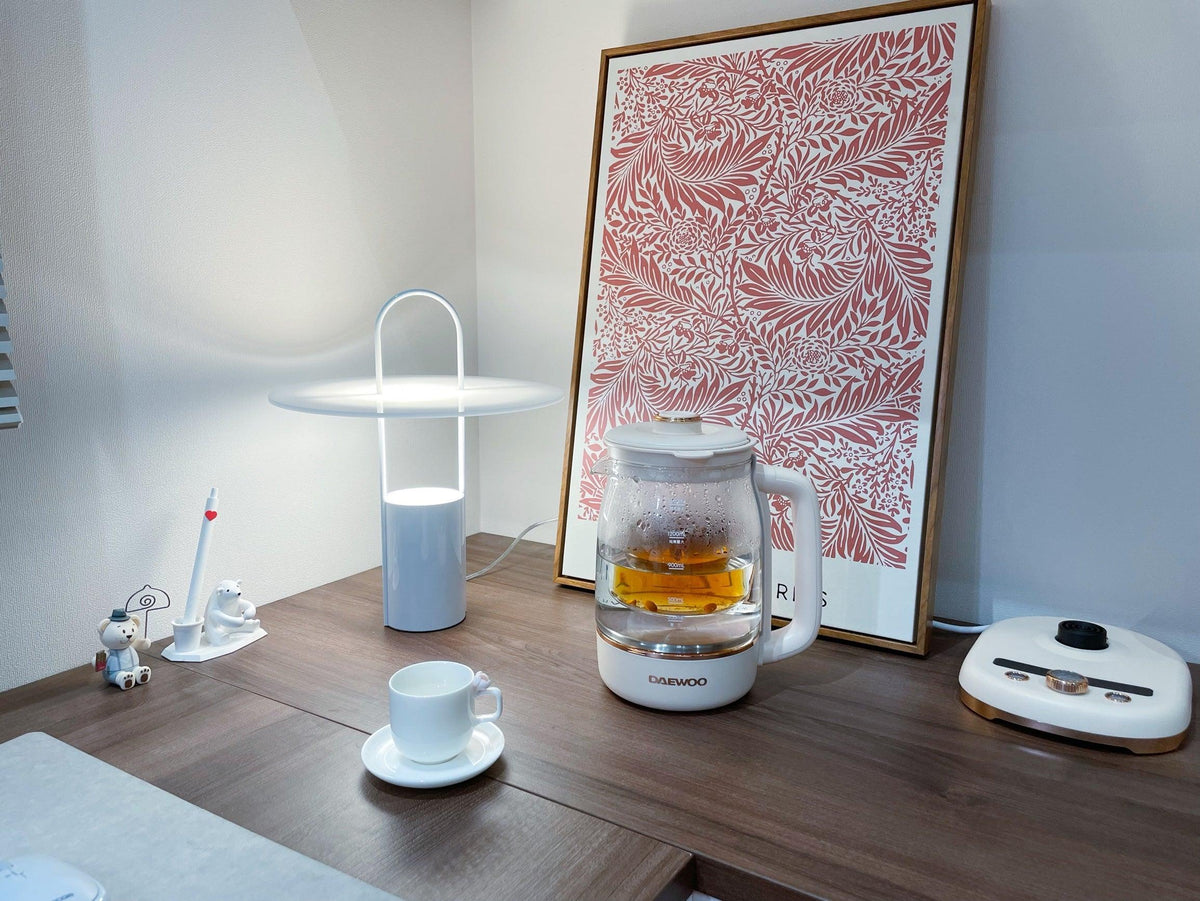 Hattie moderne Tischlampe