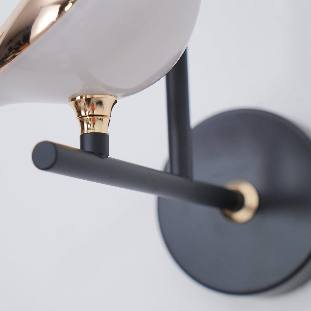 Vale Loveable Premium zeitgenössische Kunst-Wandleuchte mit Stecker