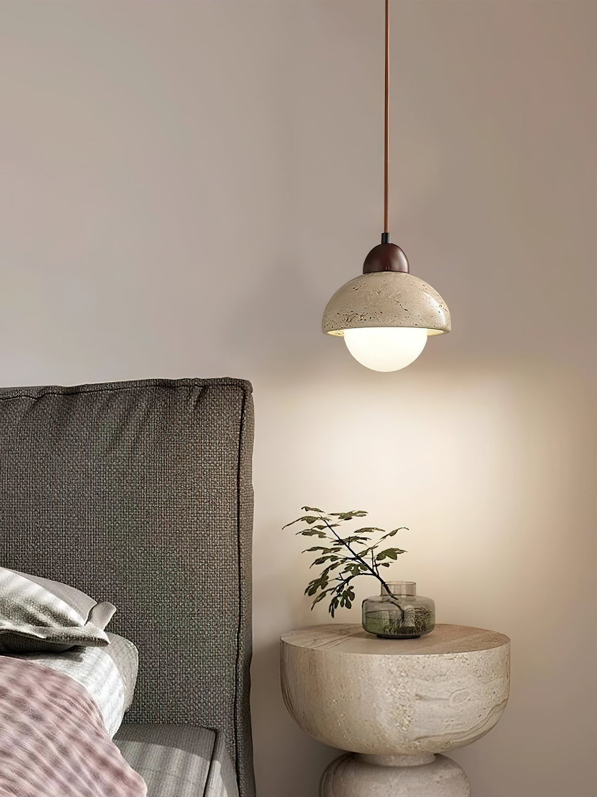 Lunex Kuppelförmige Pendelleuchte aus gelbem Travertin