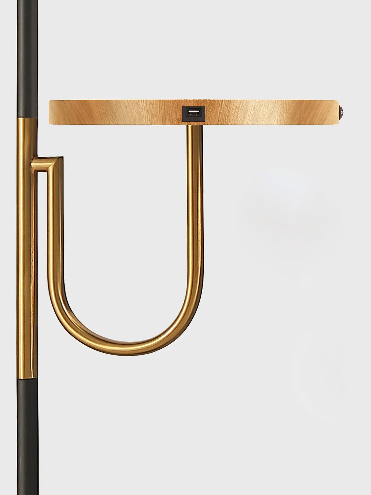 Tild Stehleuchte aus Holz und Silikon im minimalistischen Design