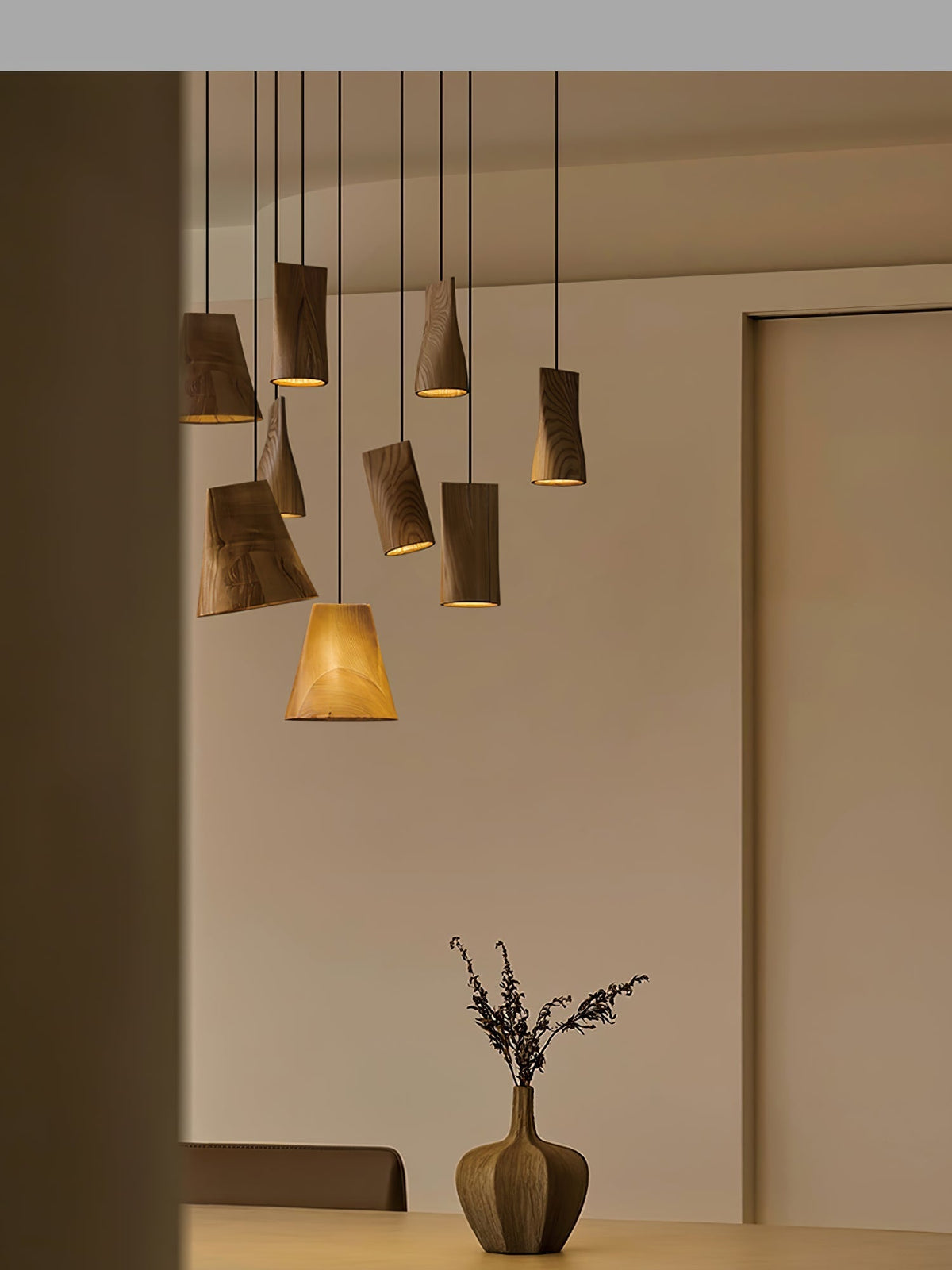 Sylorena Pendelleuchte aus Holz im Landhausstil