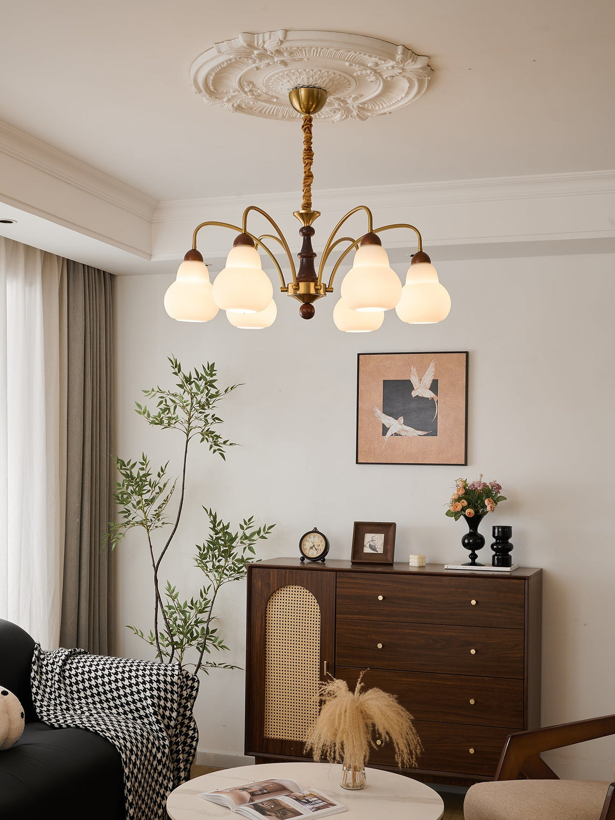 Novelle Kronleuchter Traditionelle Eleganz Vintage Holz