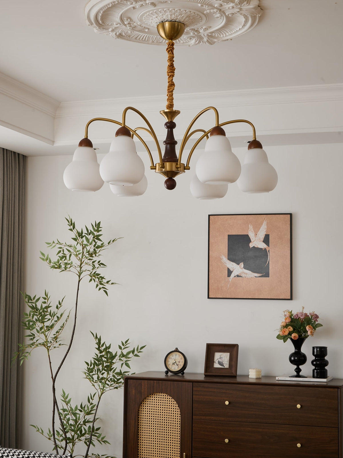 Novelle Kronleuchter Traditionelle Eleganz Vintage Holz