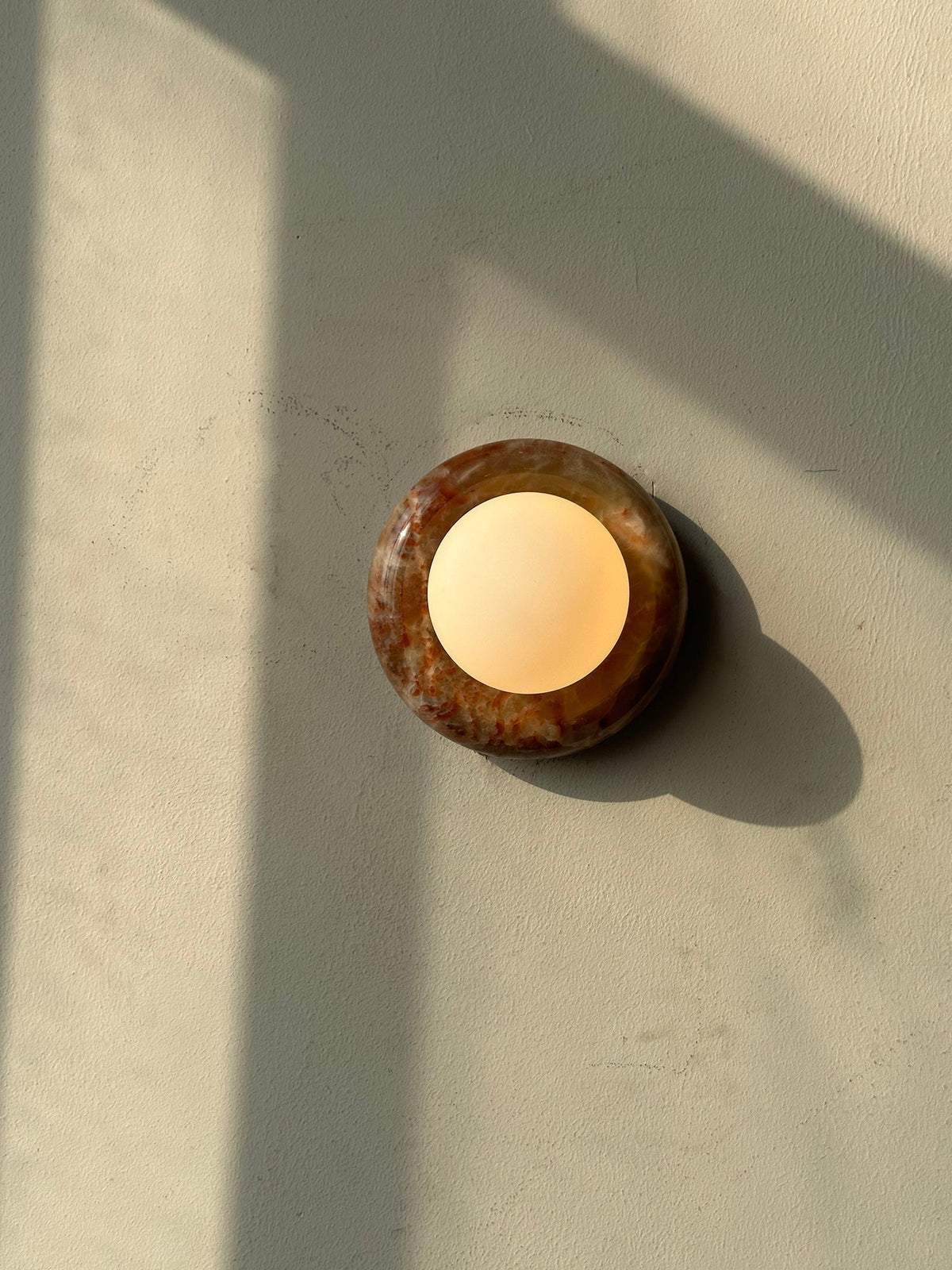 Cemaros Jade-Glas-Wandleuchte in Grün