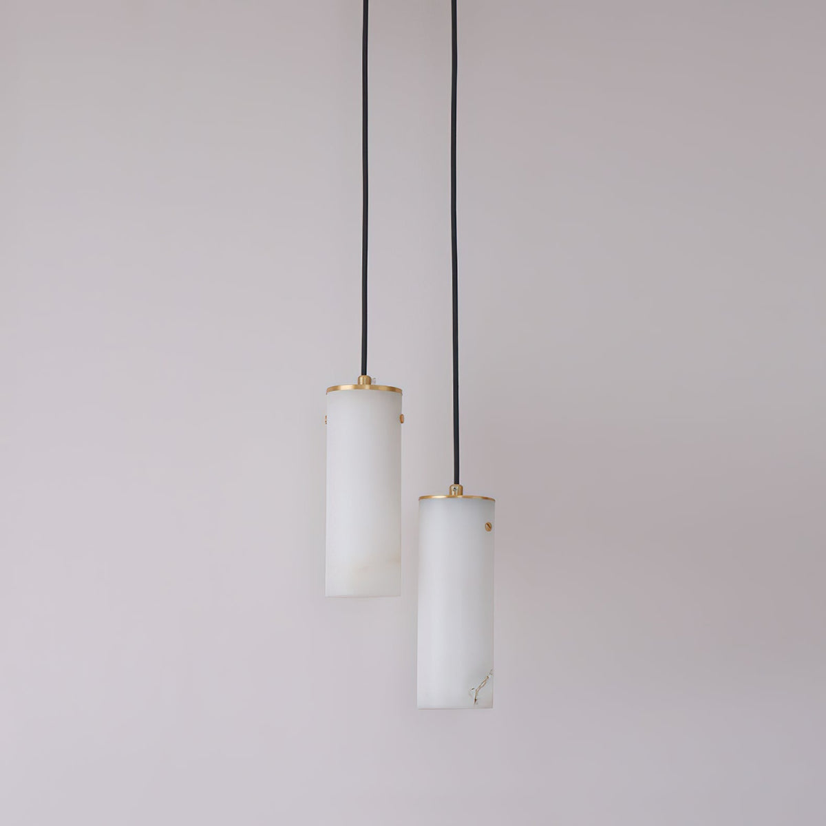Lyvina vertikale Pendelleuchte aus Alabaster