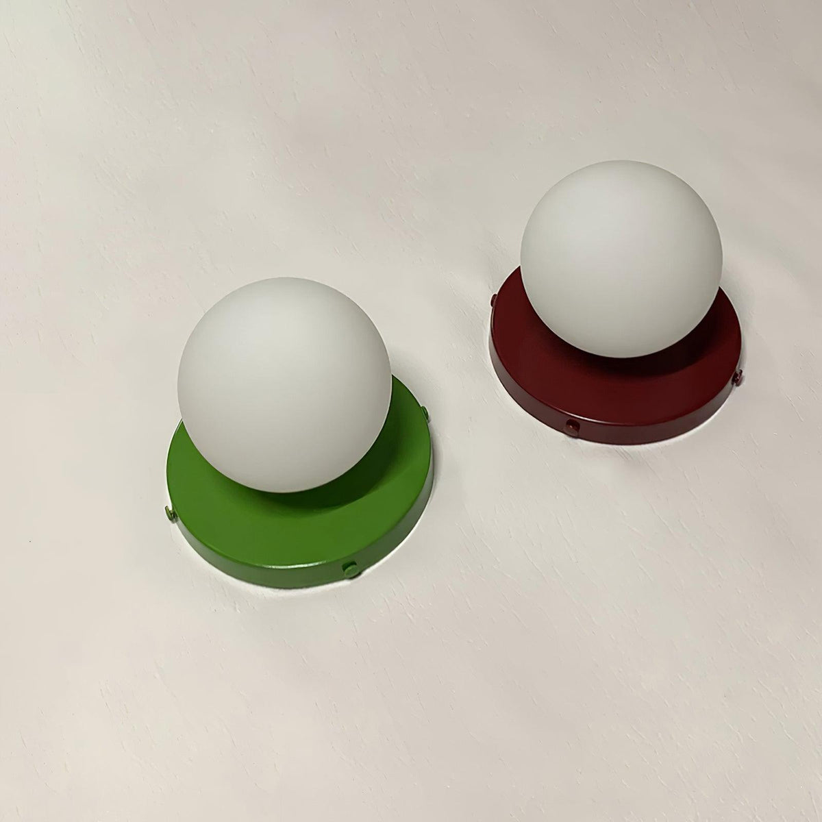 Celarella zeitgenössische minimalistische Wandleuchte aus Glas