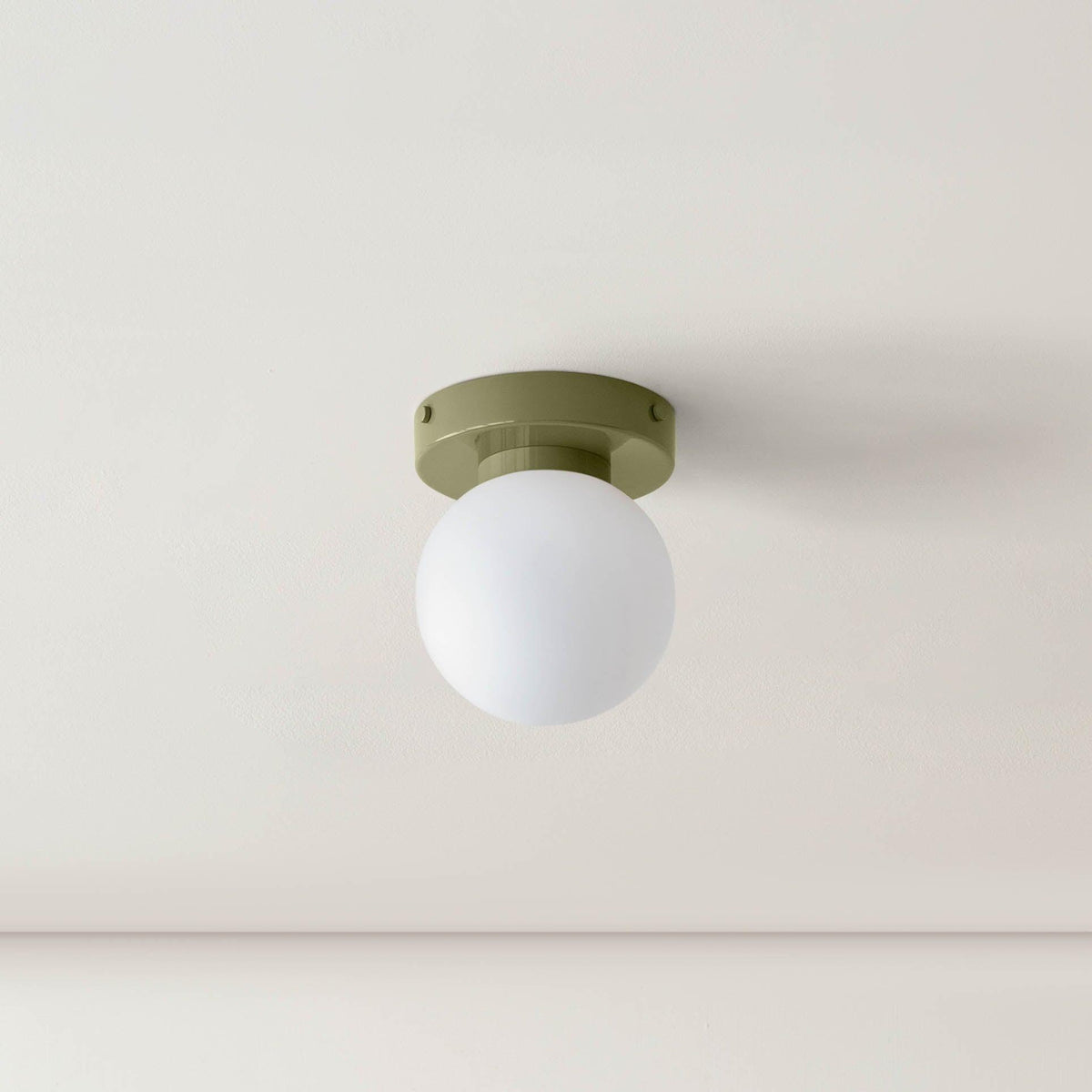 Celarella zeitgenössische minimalistische Wandleuchte aus Glas