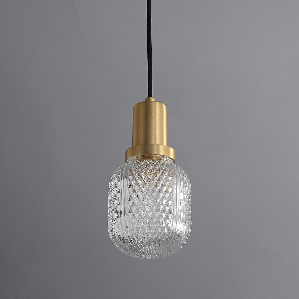 Cacarir Premium zeitgenössische Kunst-Messing-Glas-Pendelleuchte