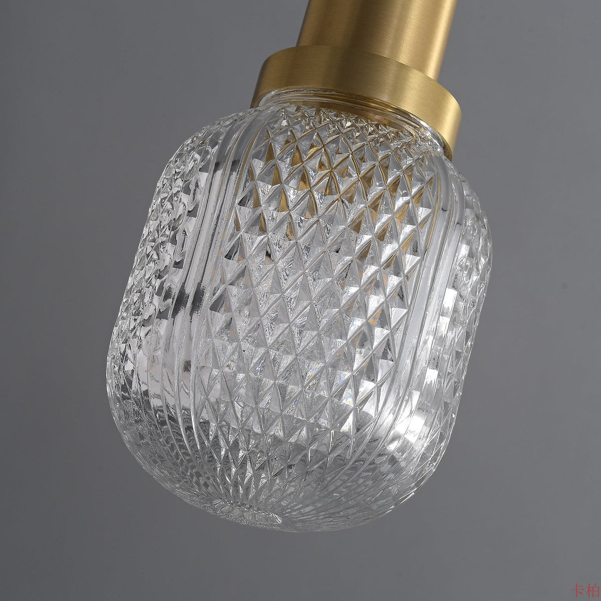 Cacarir Premium zeitgenössische Kunst-Messing-Glas-Pendelleuchte