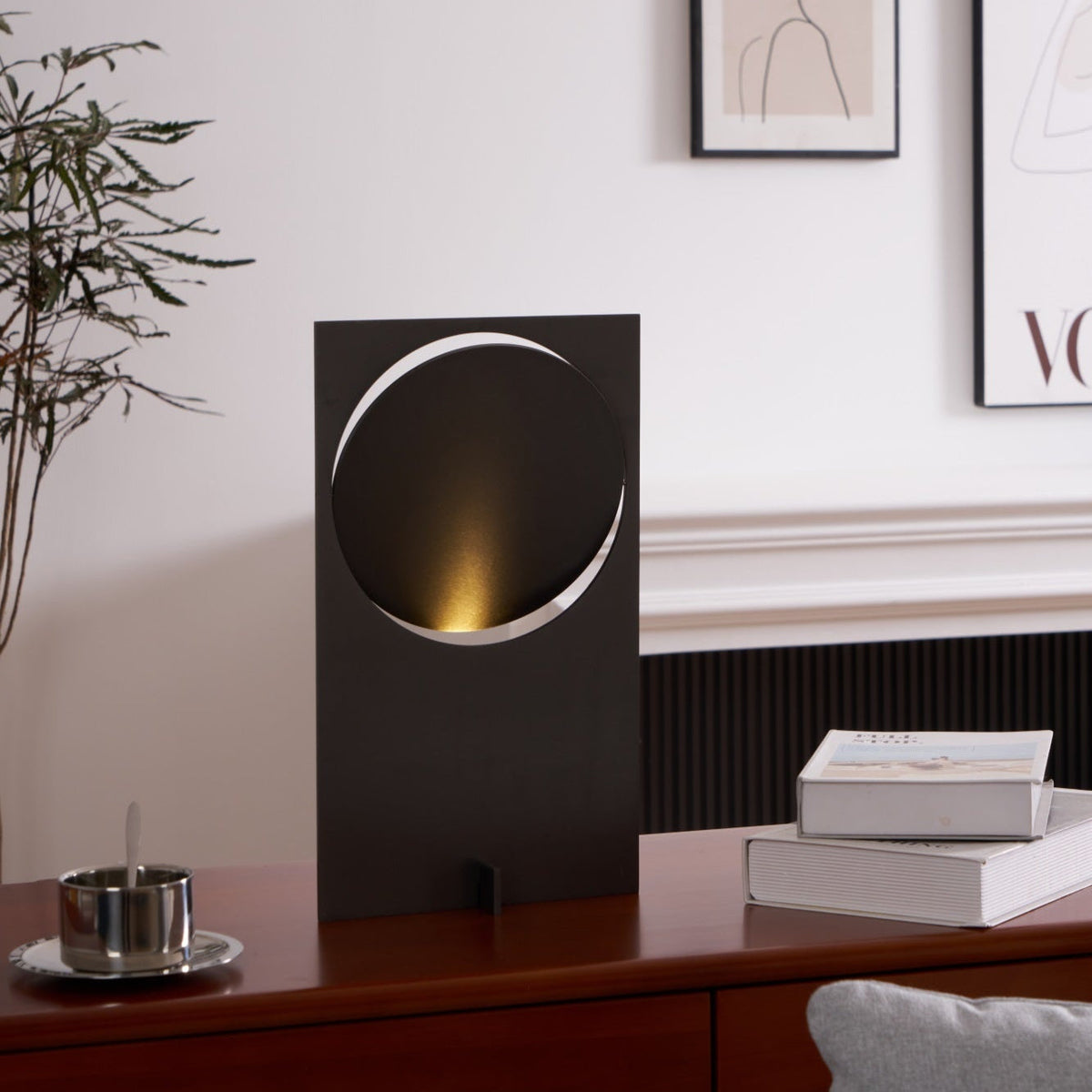 Sixor Steel futuristische Tischleuchte