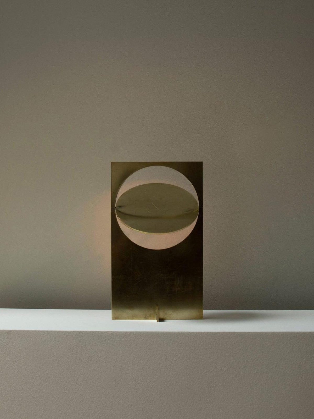 Sixor Steel futuristische Tischleuchte