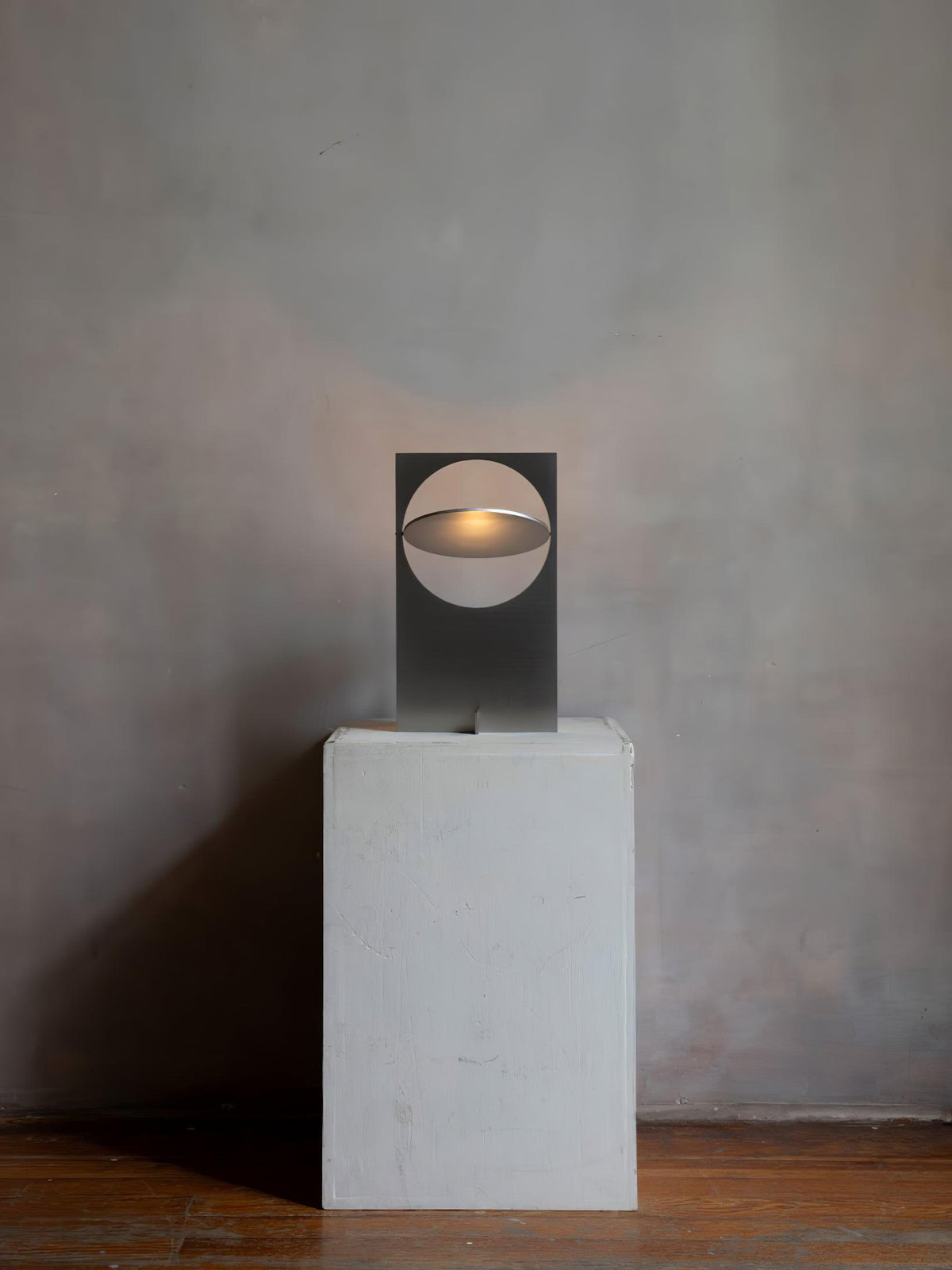 Sixor Steel futuristische Tischleuchte