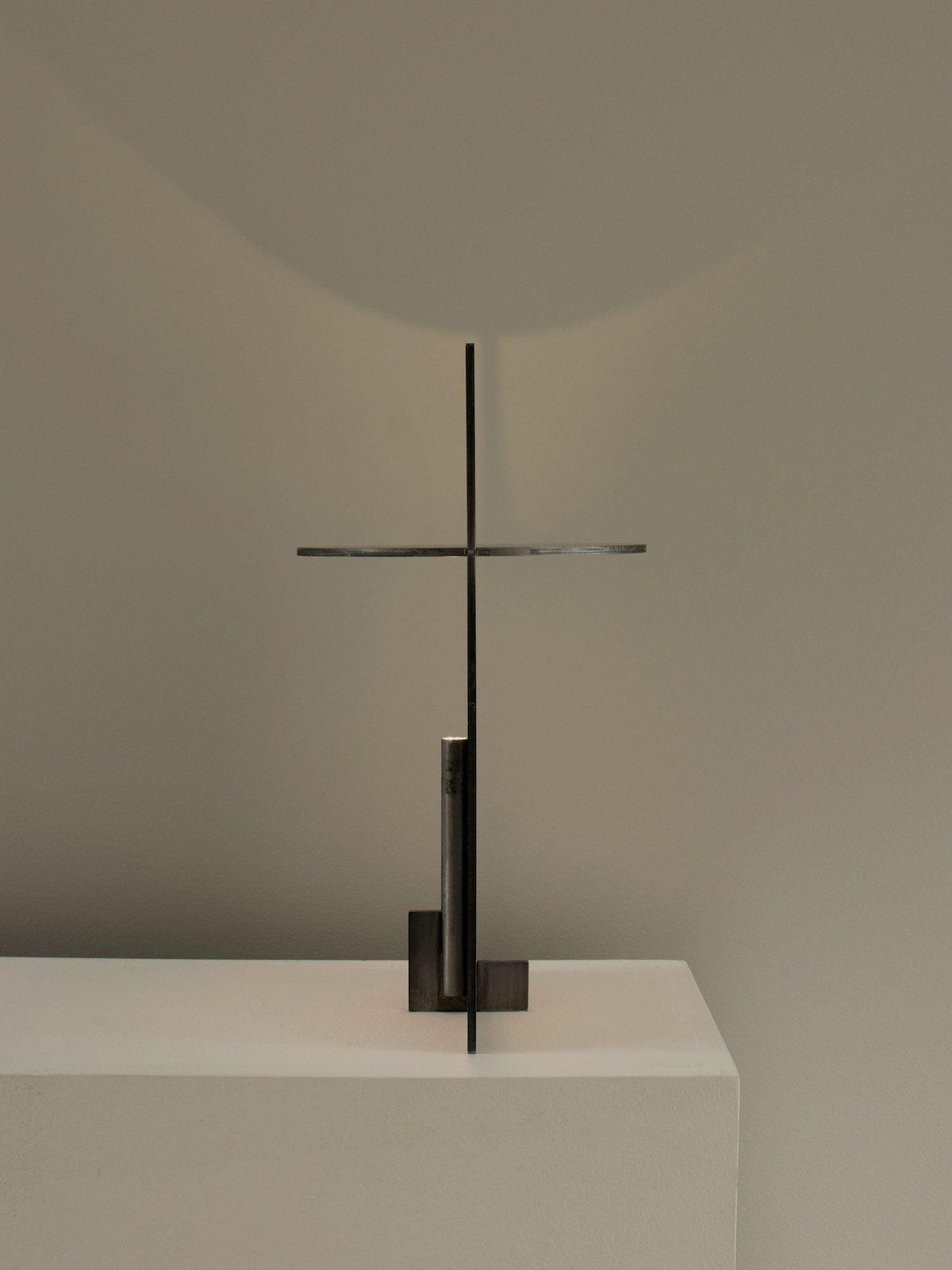 Sixor Steel futuristische Tischleuchte