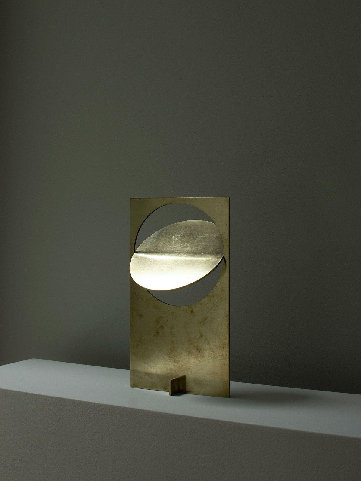 Sixor Steel futuristische Tischleuchte