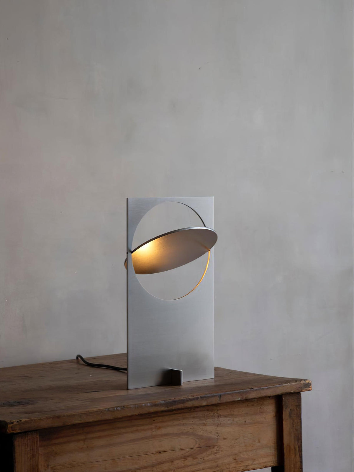 Sixor Steel futuristische Tischleuchte