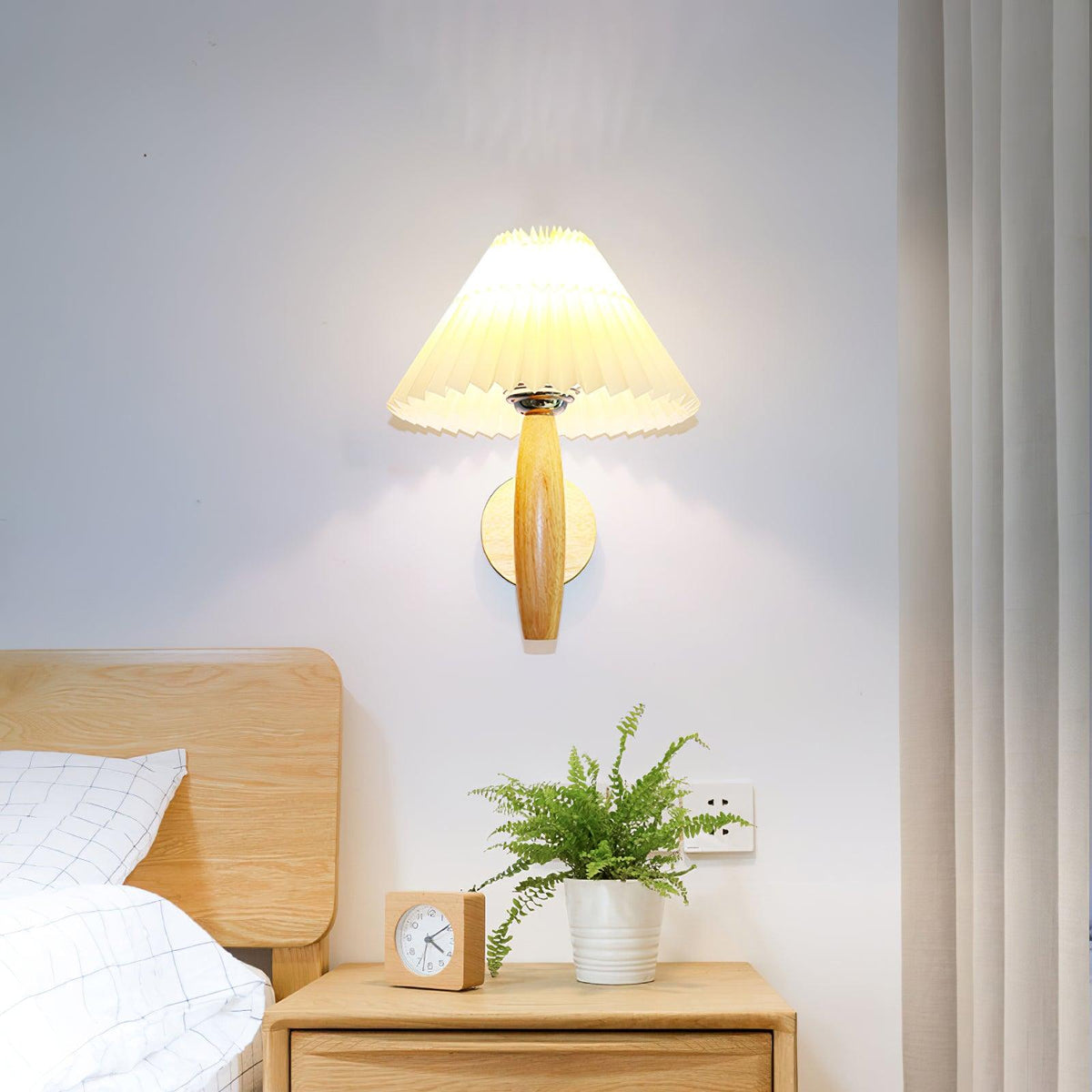 Elvivelle moderne Wandleuchte aus Holz
