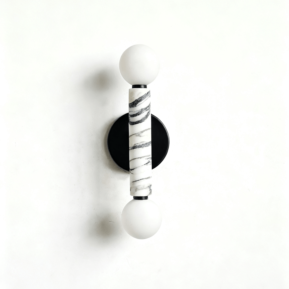 Oreleaine Orb Wandleuchte